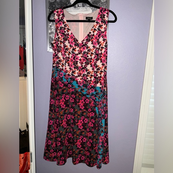 CHEZTU FLORAL PRELOVED LIKE NEW DRESS - Picture 1 of 5